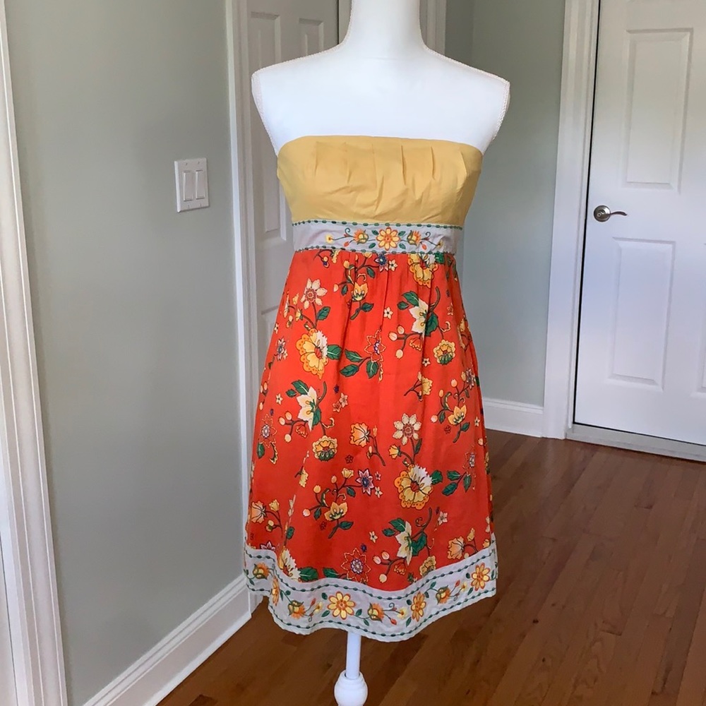 Forever 21 Embroidered Floral Strapless Dress
